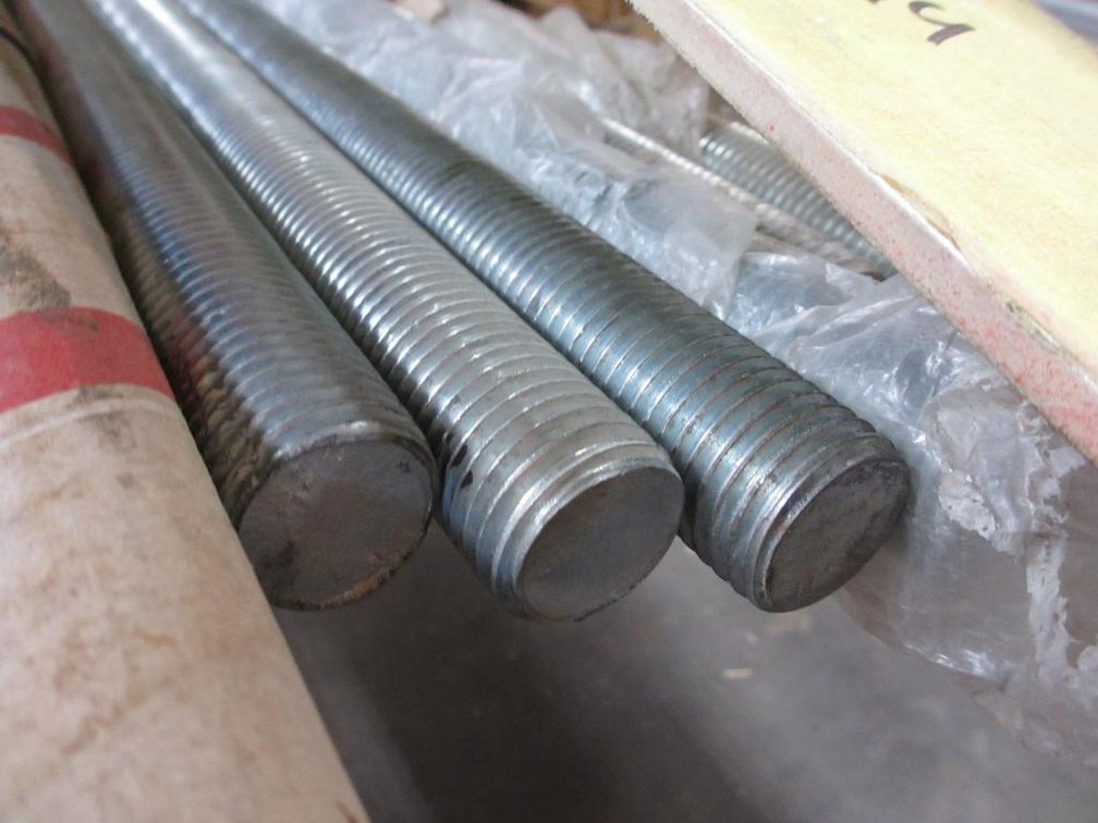 NEW Threaded Rod (F)