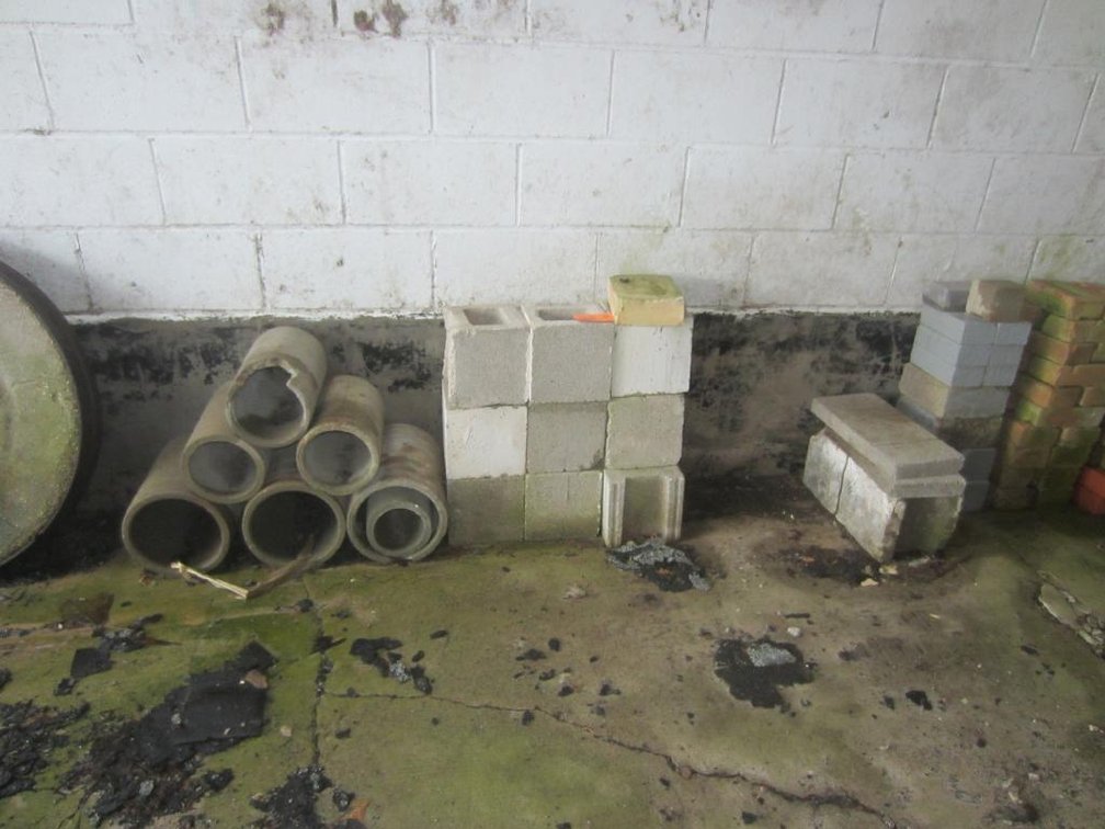 Misc. Brick, Cement Block, Tile and Cement Weight