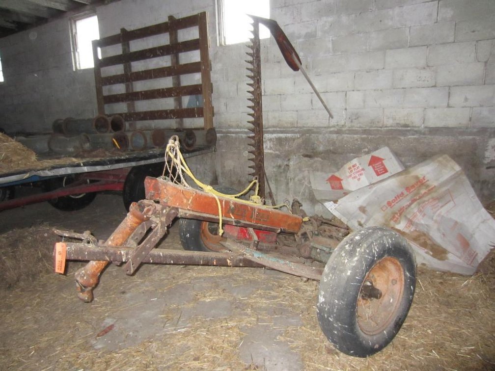 New Idea 7' Pull Behind Sickle Mower, Broken Pitman
