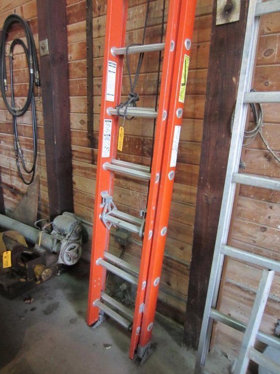 Werner 32' Fiberglass Extension Ladder