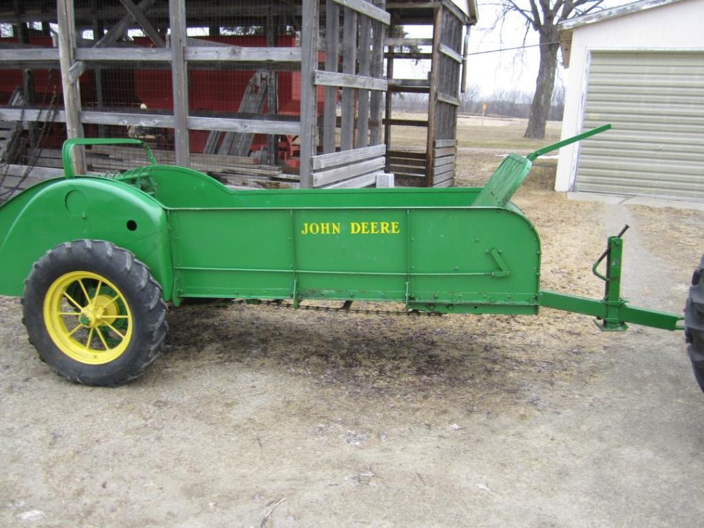 John Deere Model H Series 47 Manure Spreader