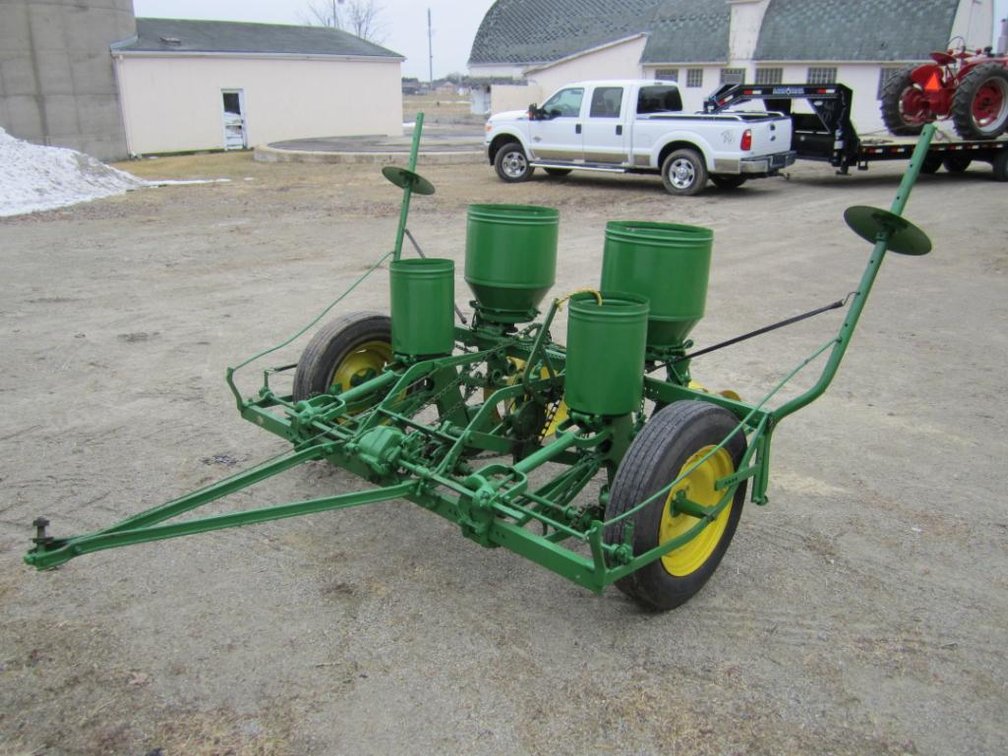 John Deere 290 Corn Planter 