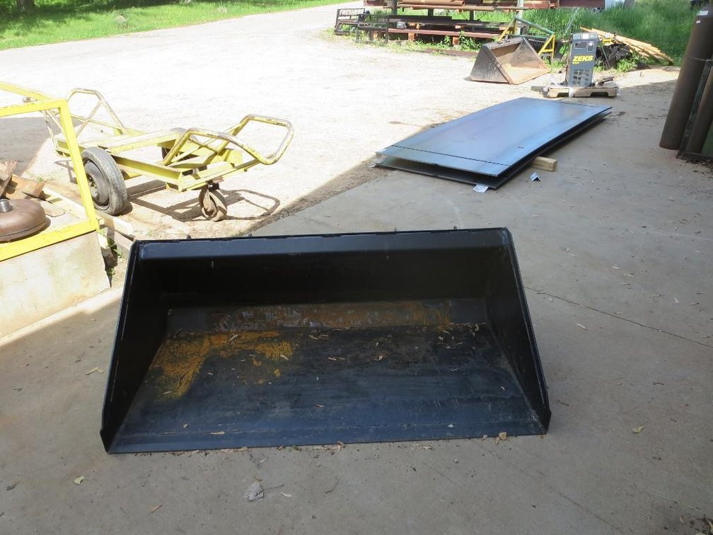 New Skid Bucket