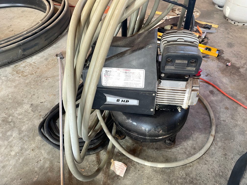 Central Pneumatic Pancake Air Compressor