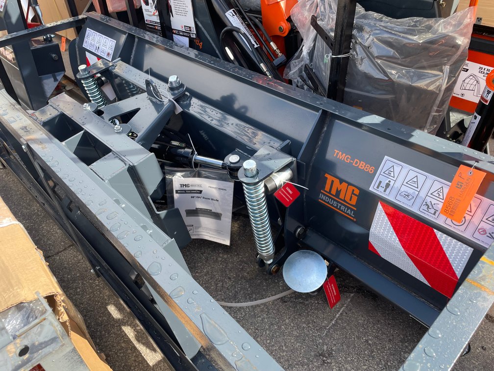 86" Skid Steer Dozer Blade (O2)