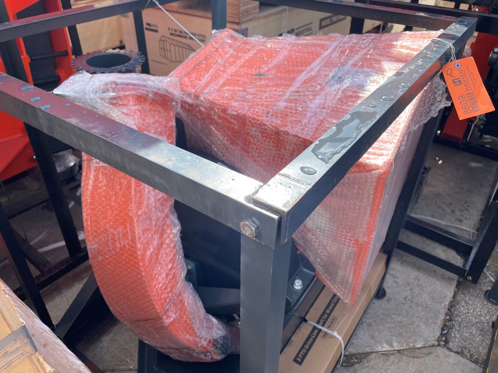 4" 3 Point Wood Chipper (O2)