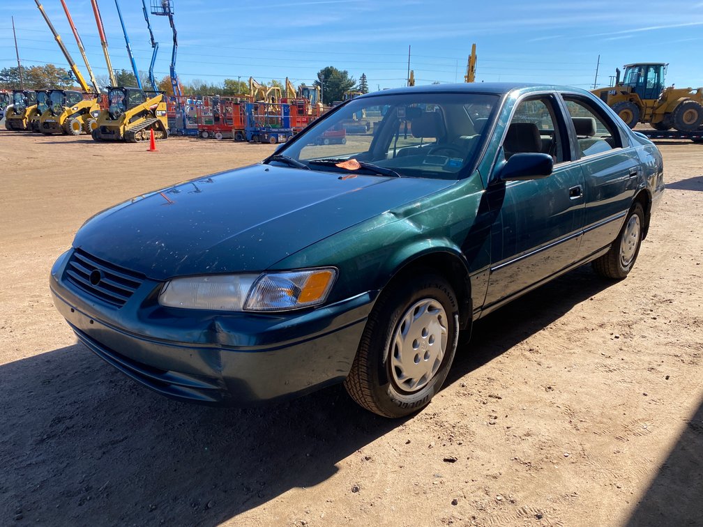 1998 Toyota Camry LE (Has WI Title)