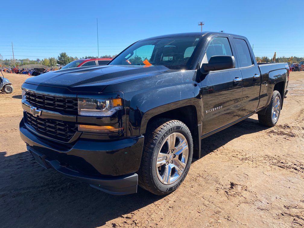 2017 Chevy Silverado 1500 Pickup Truck (Has WI Title)