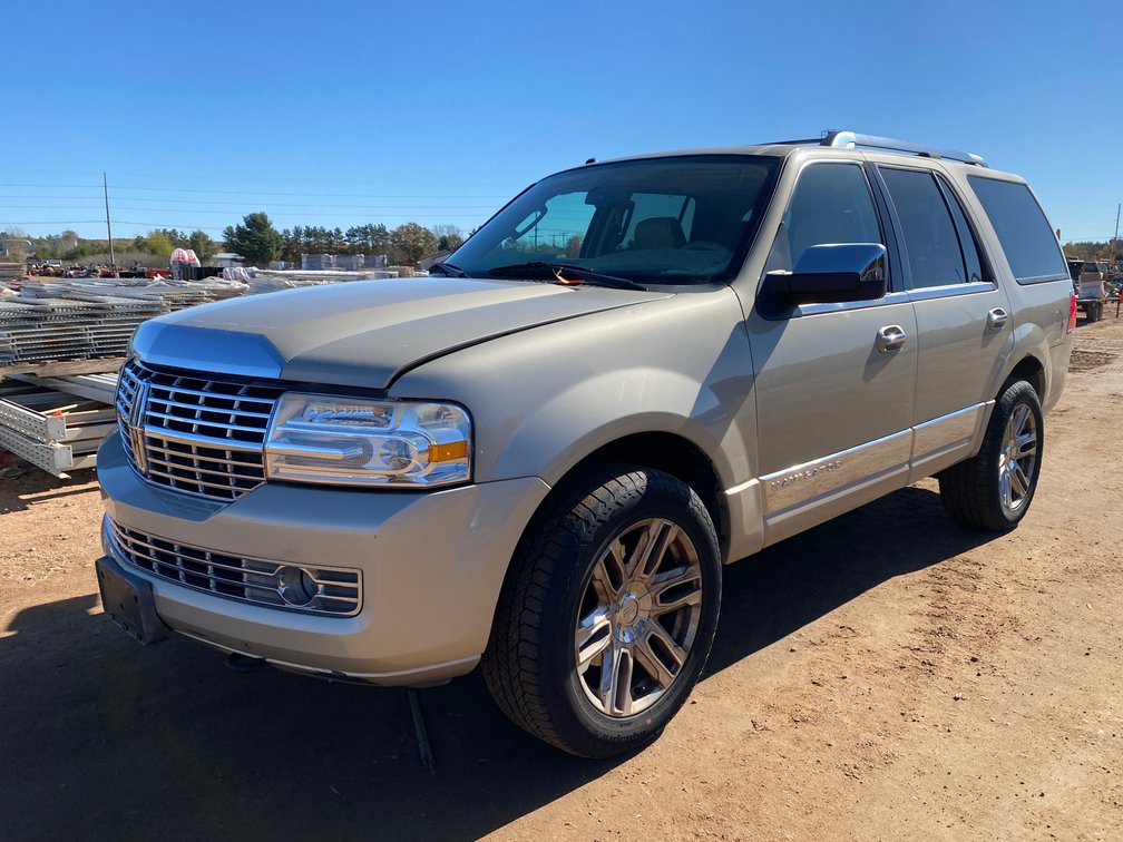 2007 Lincoln Navigator SUV (Has WI Title)
