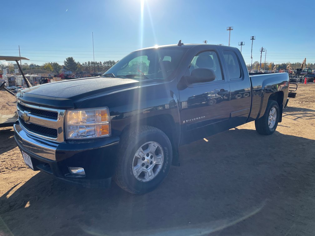 2007 Chevrolet 1500 Z71 (Has WI Title) 