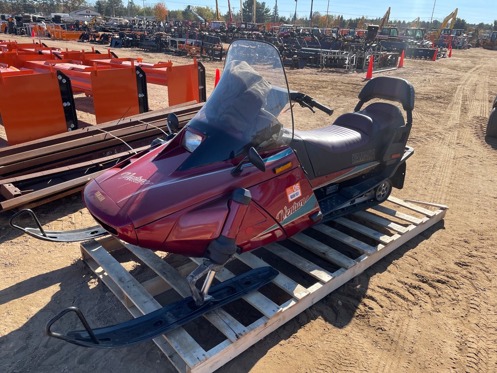 1991 Yamaha Venture XL 340 Snowmobile, (No Registration Card)