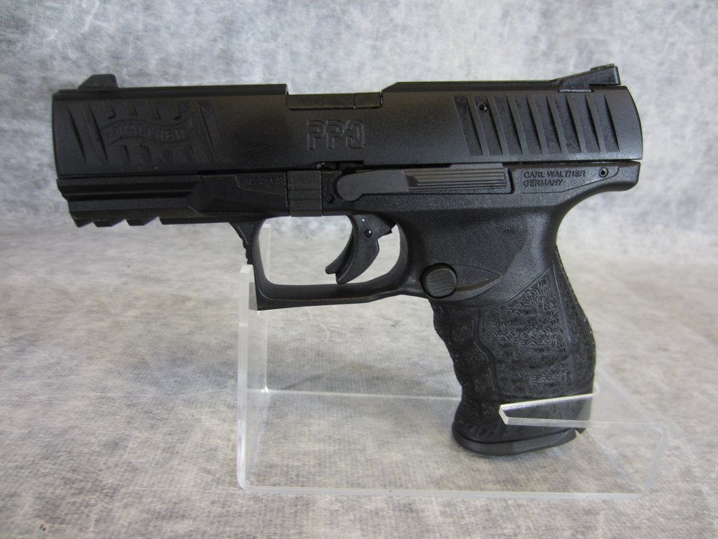 Walther PPQ M2, 22 LR Semi-Auto Pistol, SN: PP042109, (Neenah, WI)