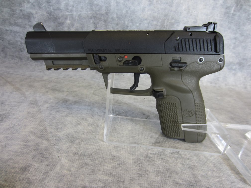 FN Herstal Five Seven, 5.7x28mm Semi-Auto Pistol, SN: 386189712, (Neenah, WI)
