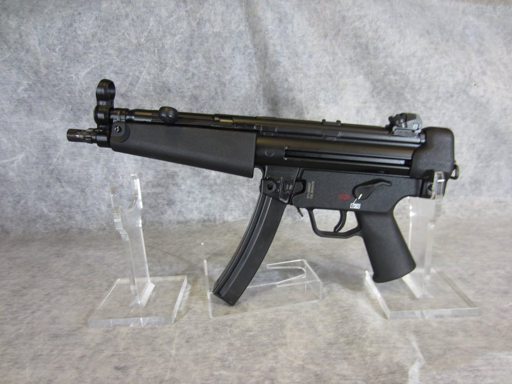 Heckler & Koch SP5, 9mm    Semi-Auto Pistol, SN: 271-008937, (Neenah, WI)