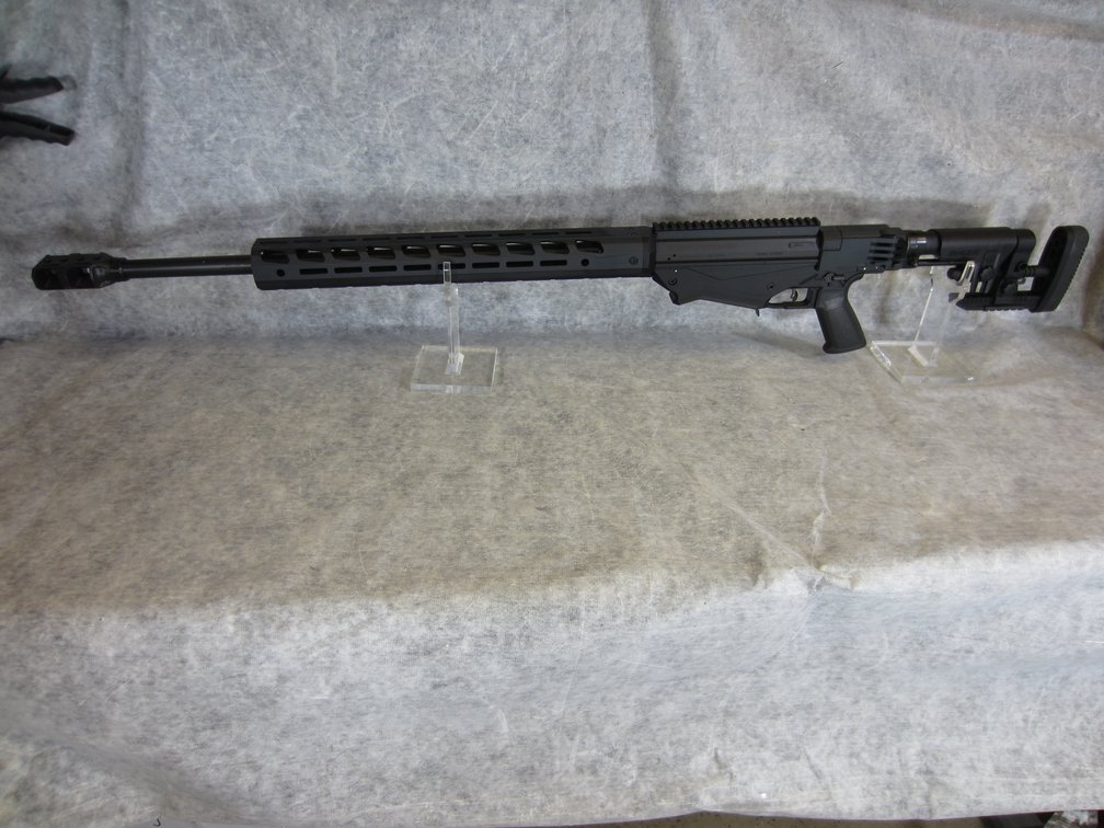 Ruger Precision, 300 WIN MAG Bolt Action Rifle, SN: 1804-21305, (Neenah, WI)