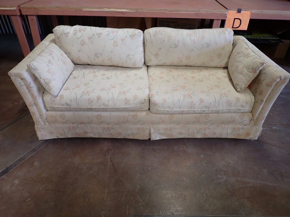 Loveseat (SC4)