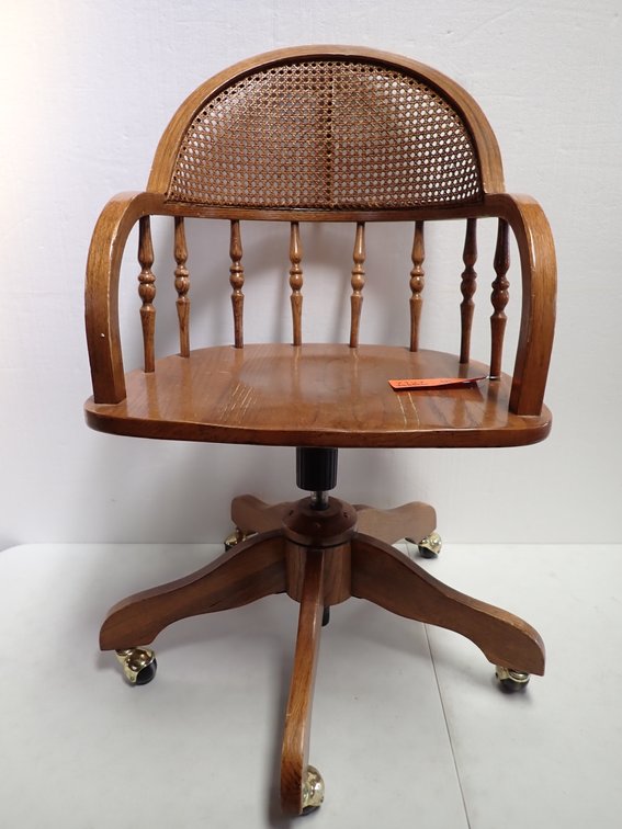 Swivel Chair (SC4)