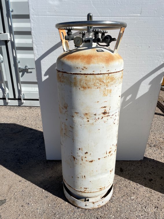 Cryogenic Dewar (O)