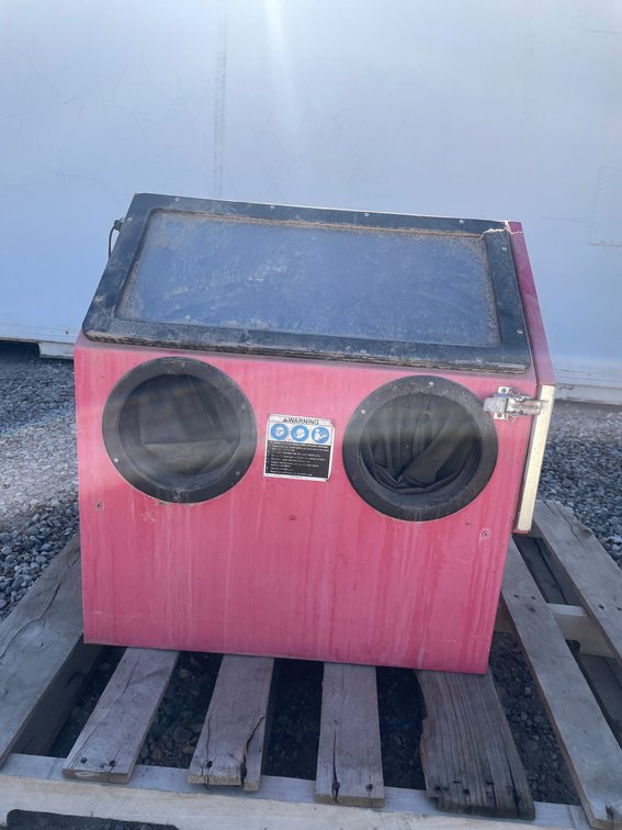 Sand Blasting Cabinet (O, in RC)