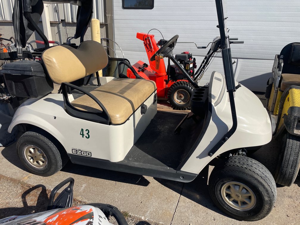 2018 EZ Go Electric Golf Cart (O4)