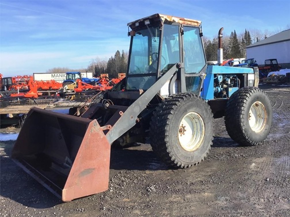 1997 Ford Bi-Directional Tractor With Mower (Mason, WI)