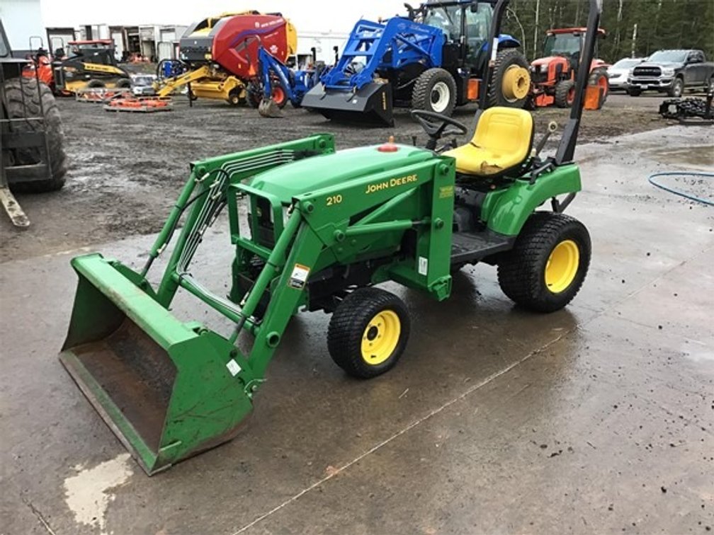 2003 John Deere 2210 Tractor (Mason, WI)