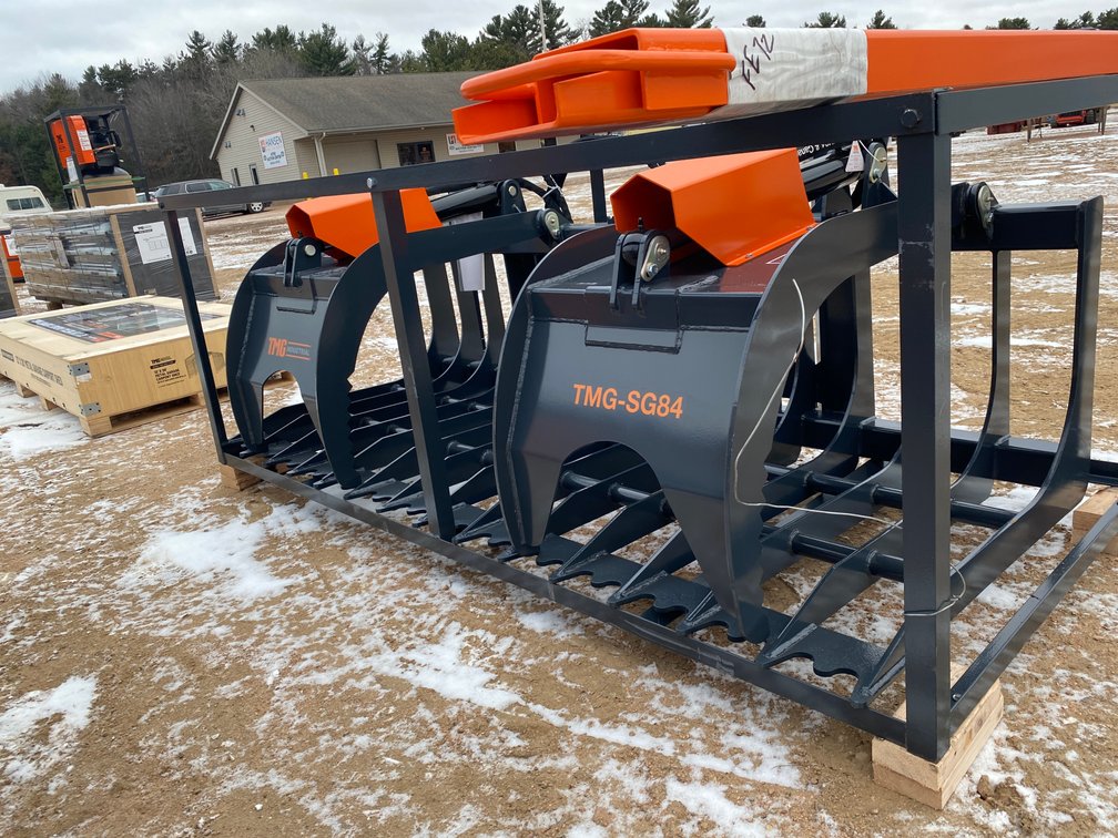 84" Twin Ram Hydraulic Skeleton Grapple Bucket (Mosinee, WI)