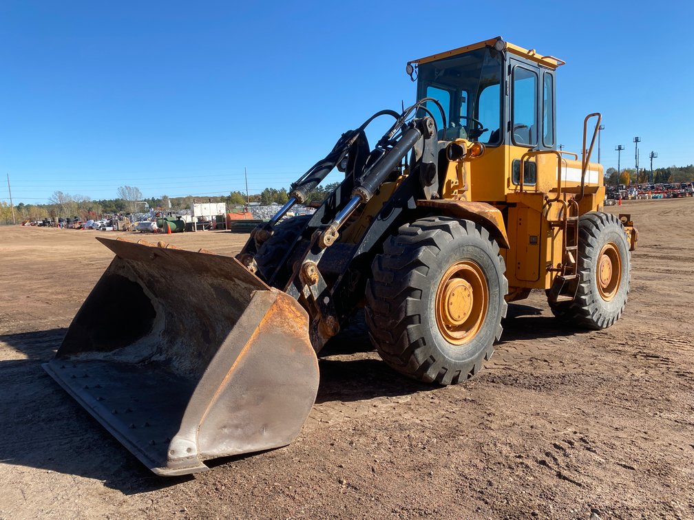 2002 Hyundai HL750TM Wheel Loader (Mosinee, WI)