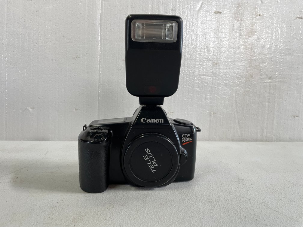 Canon 35 MM Film Camera Body Only (A, top shelf)