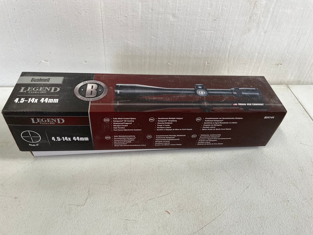Bushnell Legend Ultra HD (A, top shelf)