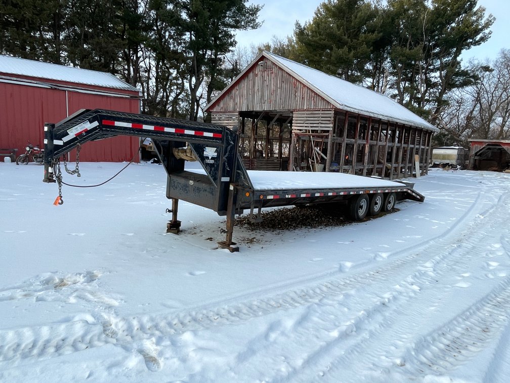 2006 28' PJ Flatbed Trailer (Has WI Title)
