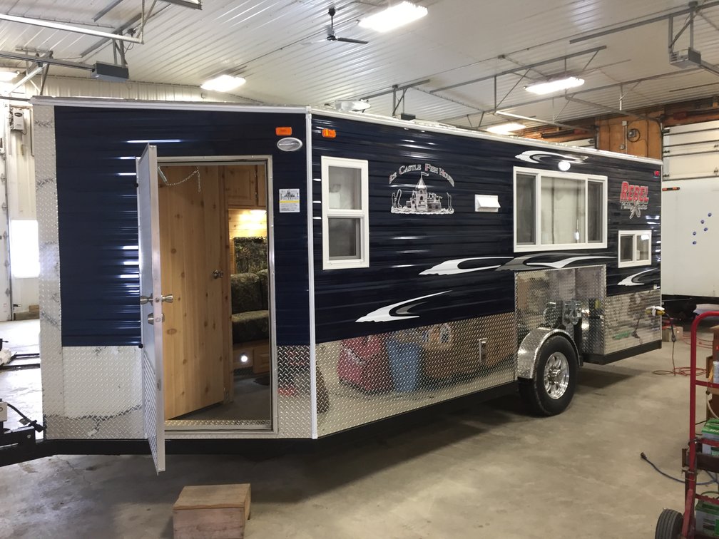 2017 Custom Ice Castle Fish House (Spicer, MN) (Has MN Title)