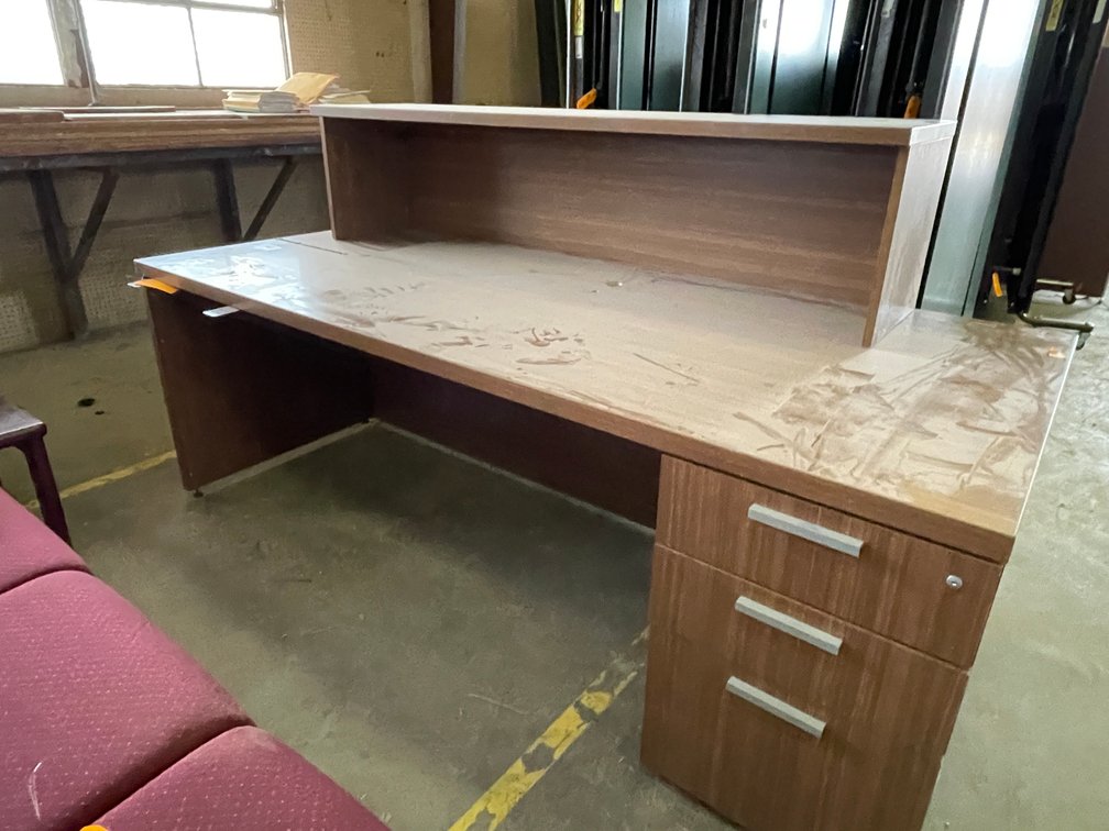 L Shaped Wood Laminate Desk with Shelf, (A)