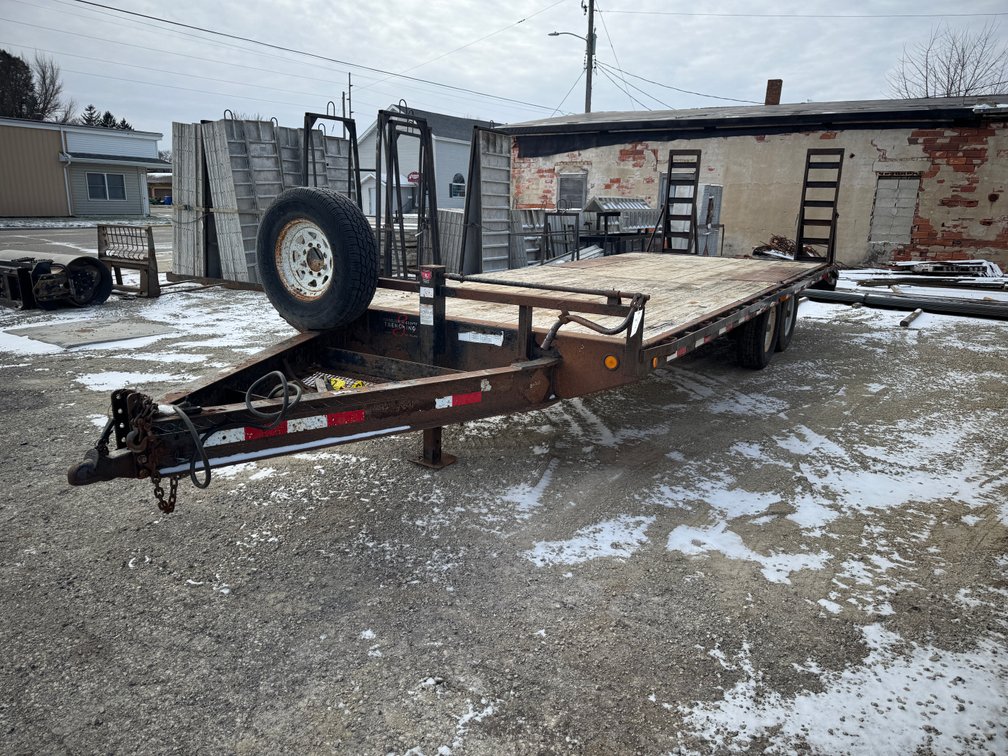 2001 Top Trail Utility Trailer (Randolph, WI) (Has MN Title) 