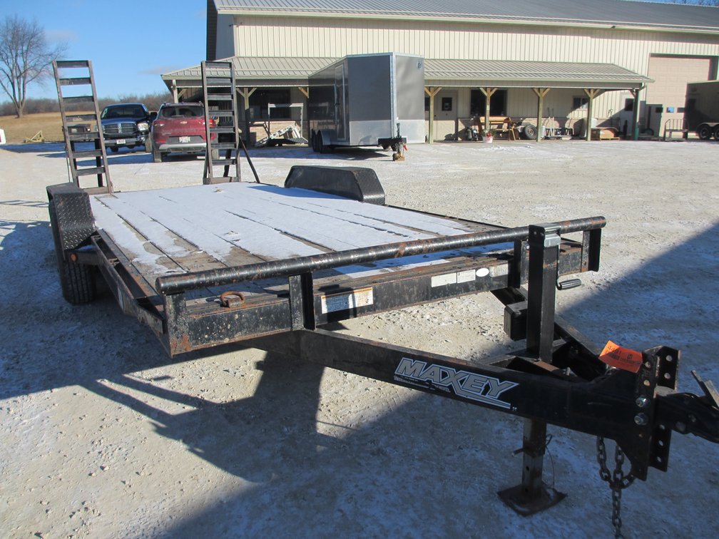 2015 Maxey Tandem Axle Equipment Trailer (Has WI Title) (Helenville, WI)