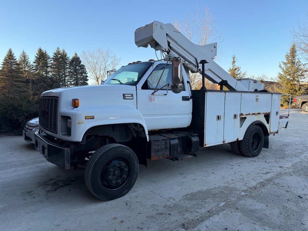 1999 GMC C6500 Bucket Truck (Has WI Title) (Menomonie Falls, WI)