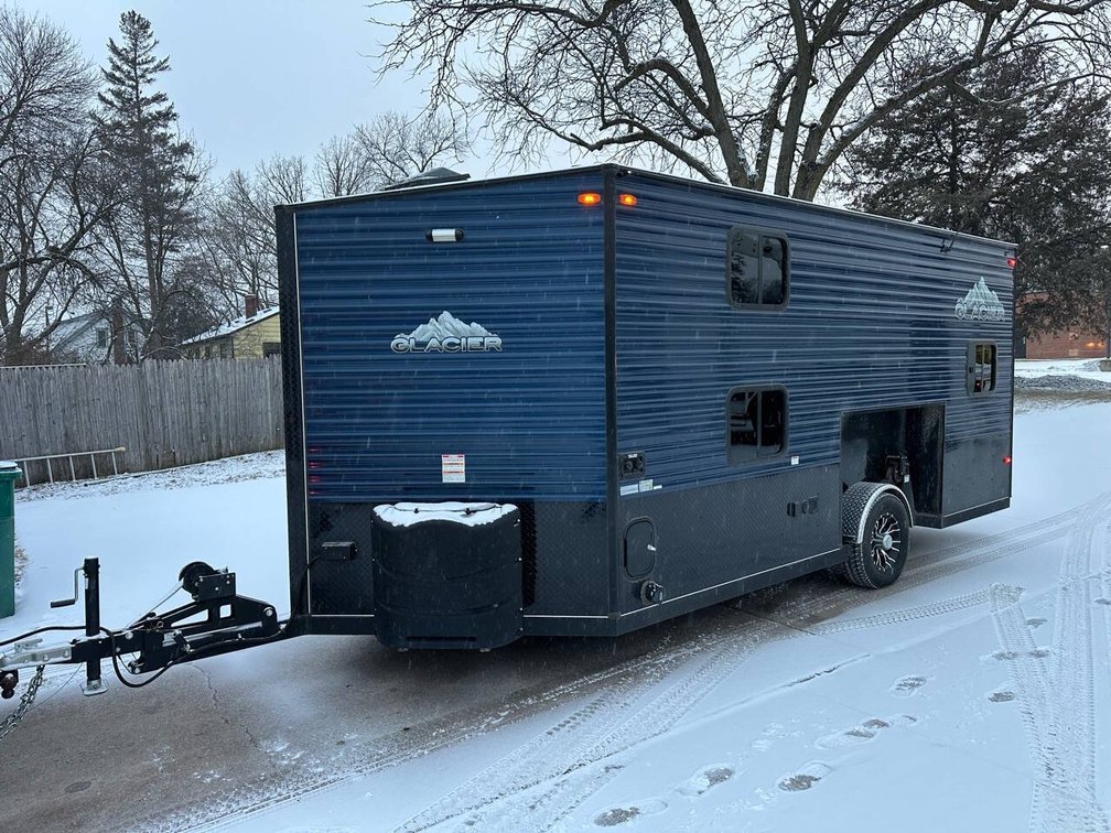 2022 Glacier Ice House 17MBLE (Has MN Title) (Rockford, MN)