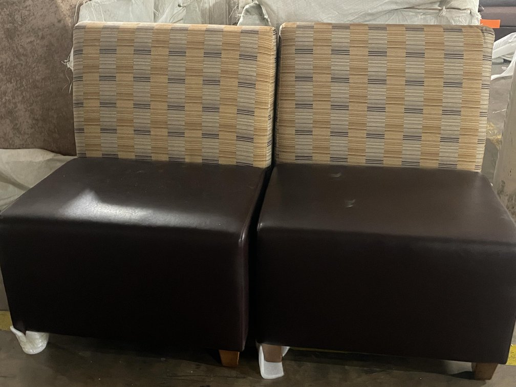 (2) Lounge Sofa