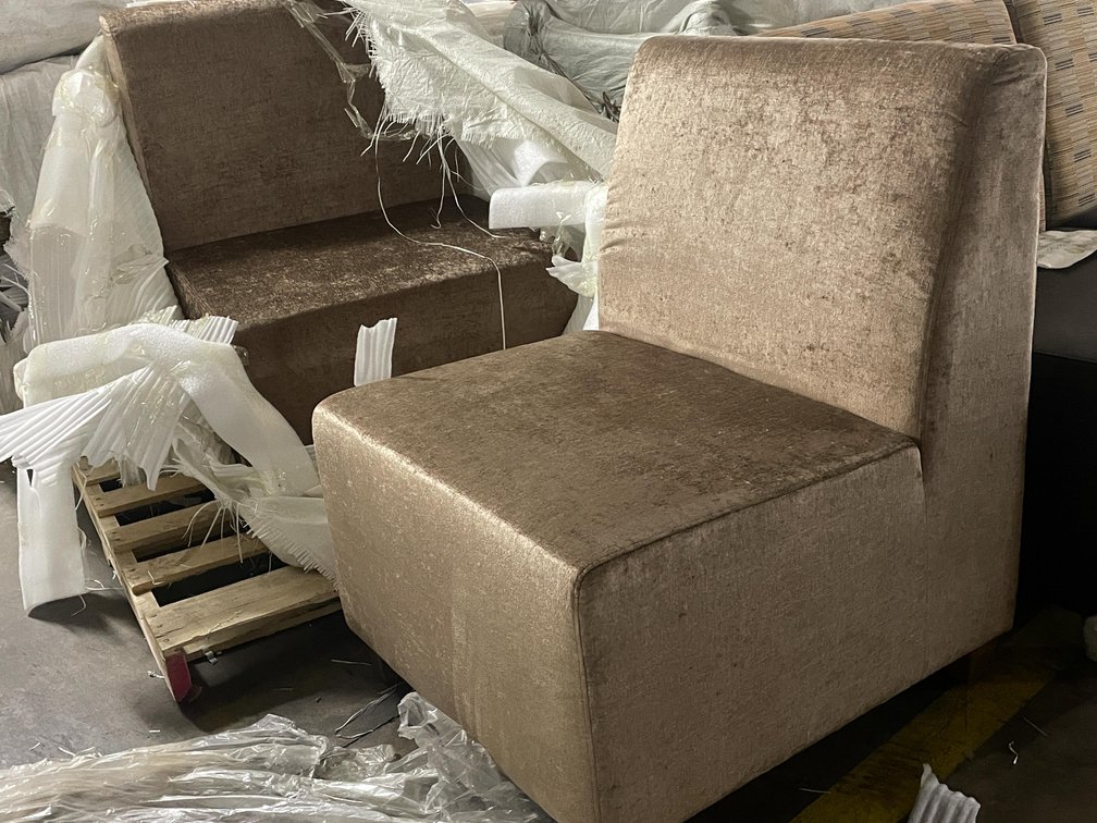 (2) Lounge Sofa