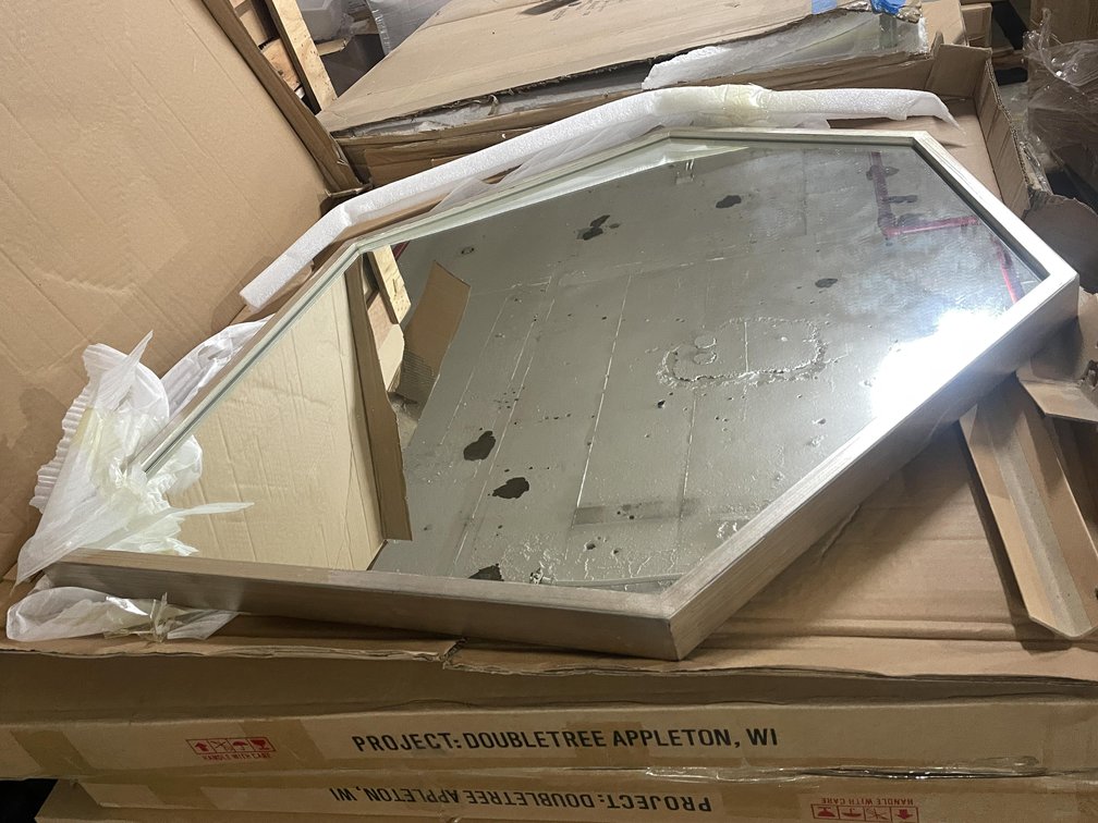 (2) Shaped Mirror