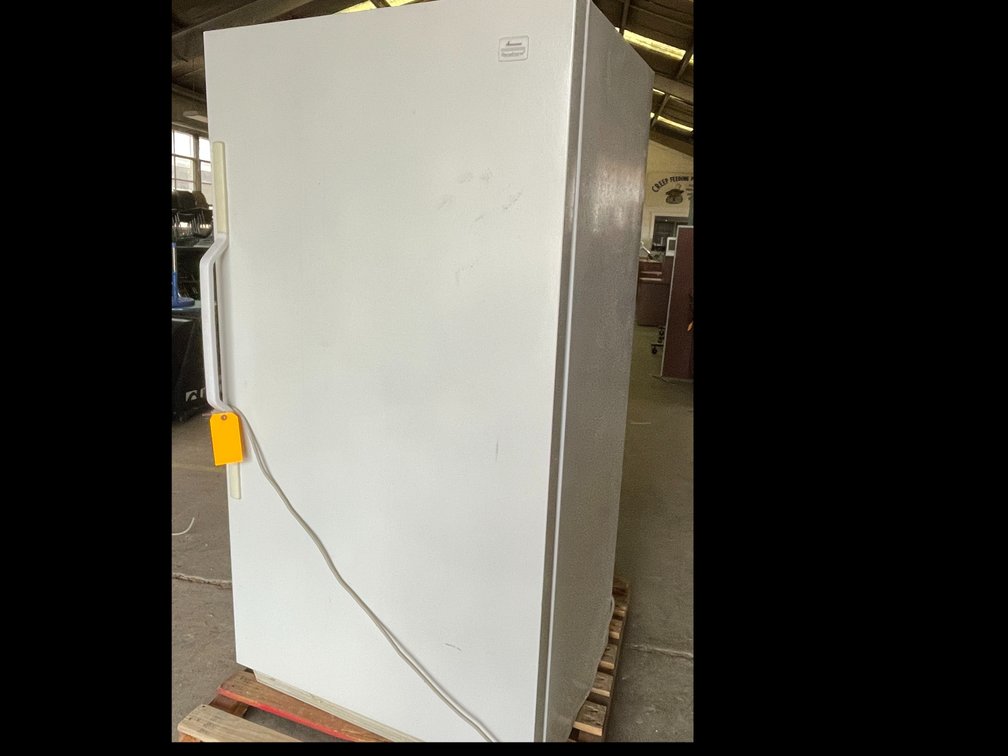 Amana Deep Freezer, (A)