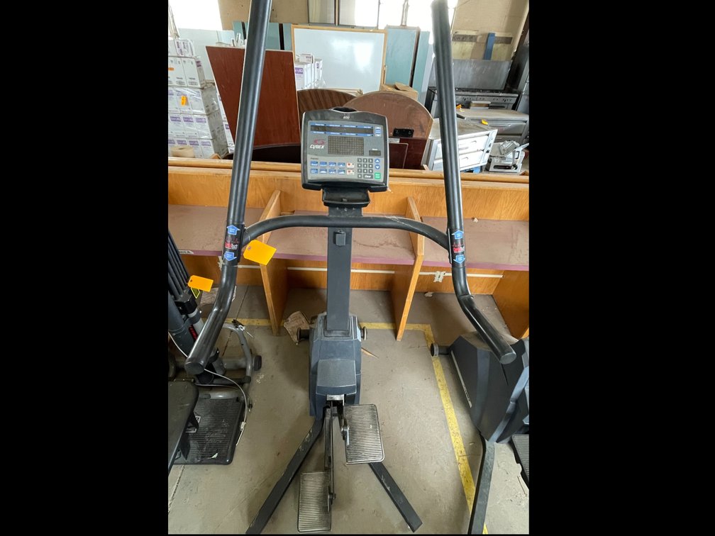 Cybex 800 Cardio Machine, (A)