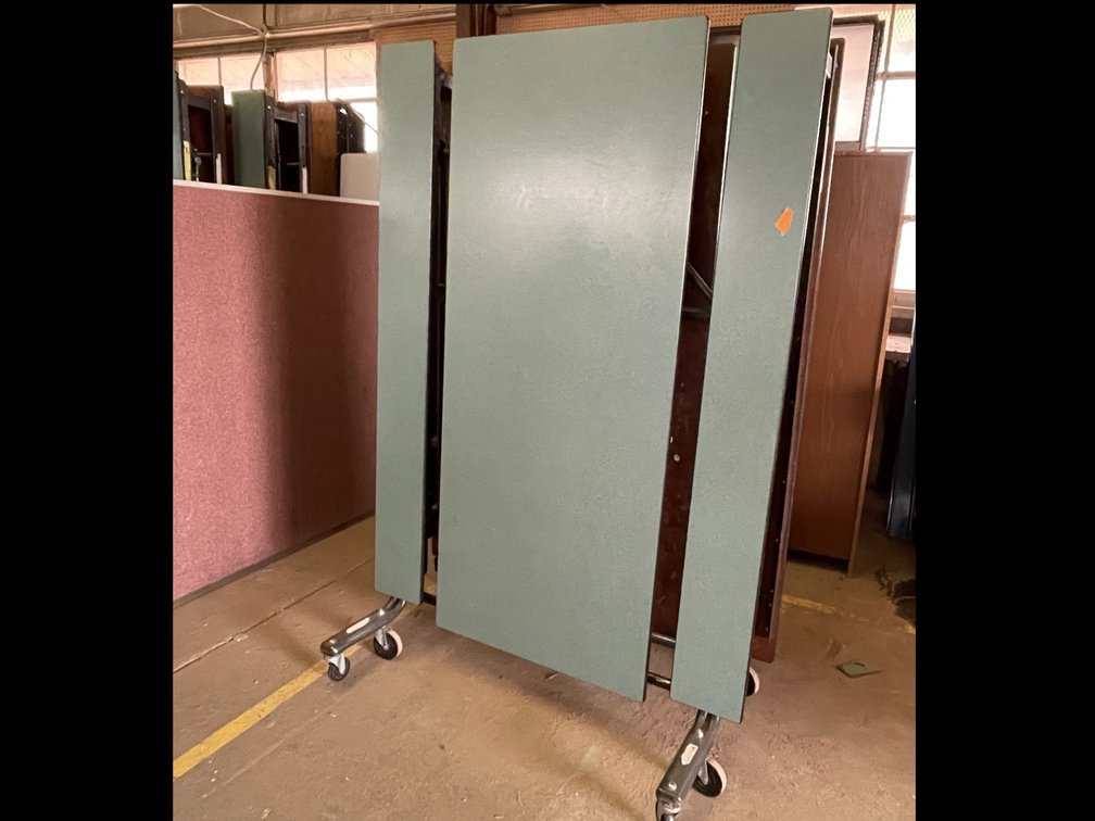 Cafeteria Style Table with Bench, (A)