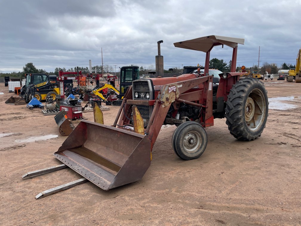 Massey Ferguson 275 Tractor (Mosinee, WI)