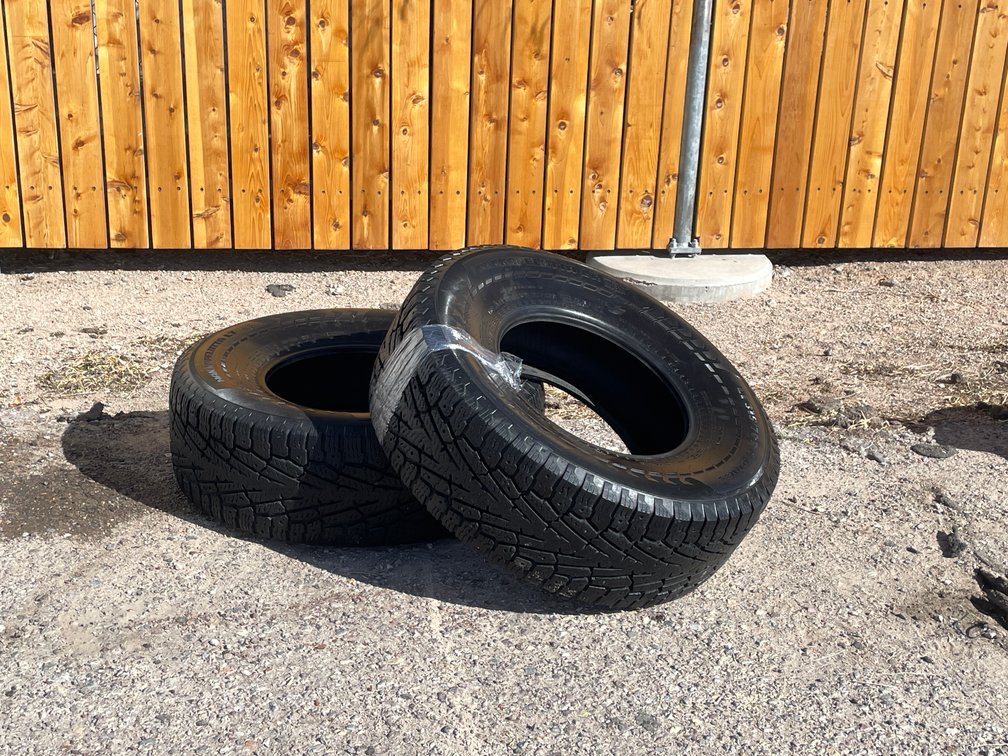 Snow Tires LT 315/70R17 (O)