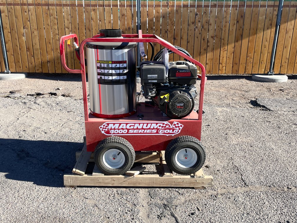 Easy Kleen Magnum 4000 Hot Pressure Washer (O)