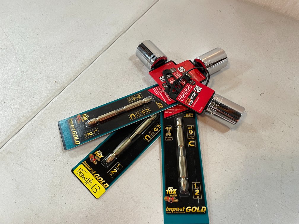 1/2" Drive, 15/16" Socket and Double Ended Power Bit Assortment Lot (A)