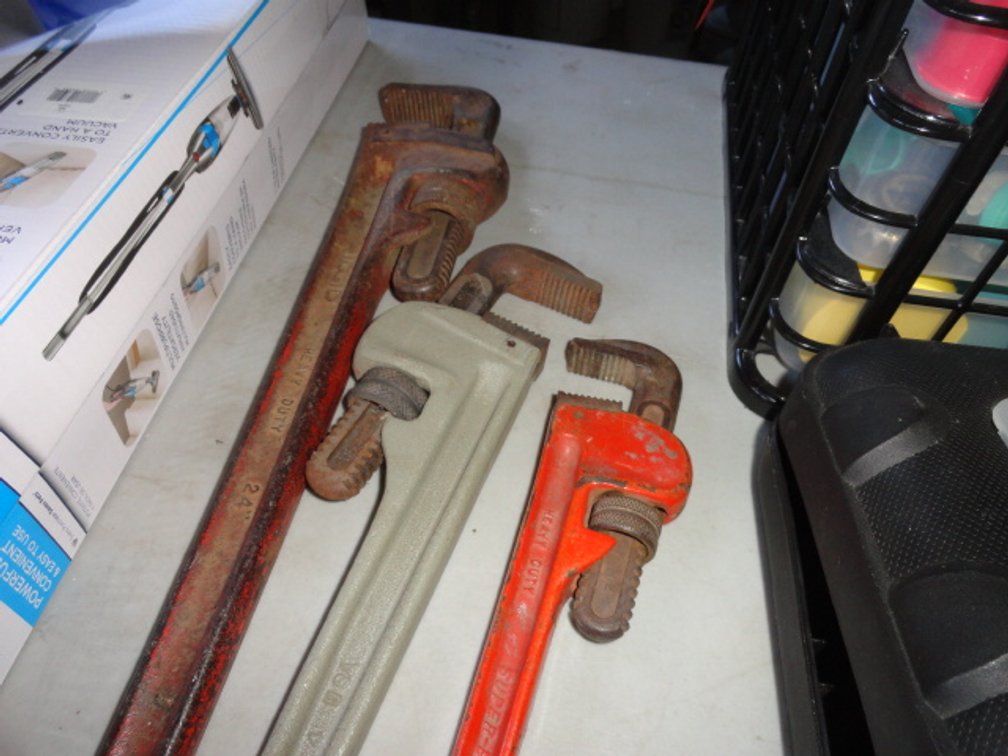 (3) Pipe Wrenches