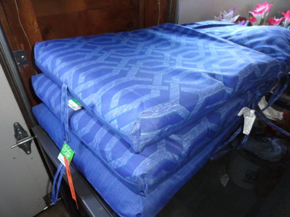 (3) Outdoor Cushions