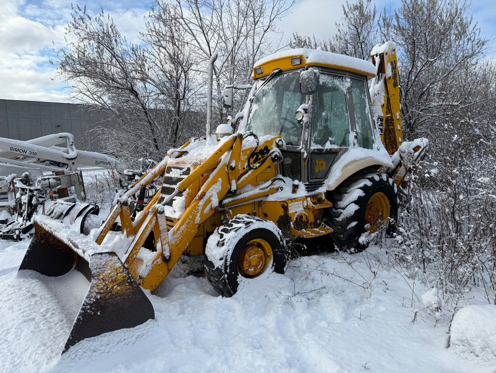 JCB 214 Tractor Loader, (Located in West Allis, WI)